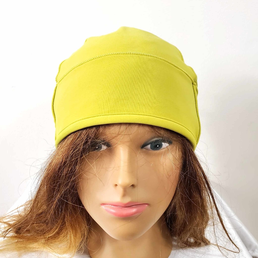 🍋🍋Lululemon Women's Run For It All Beanie Color Yellow Serpentine One Sz